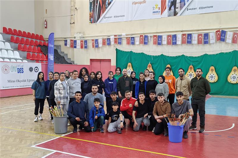 Öğrencilerimiz Geleneksel Türk Okçuluğu Uygulama Seminerlerini Tamamlandılar